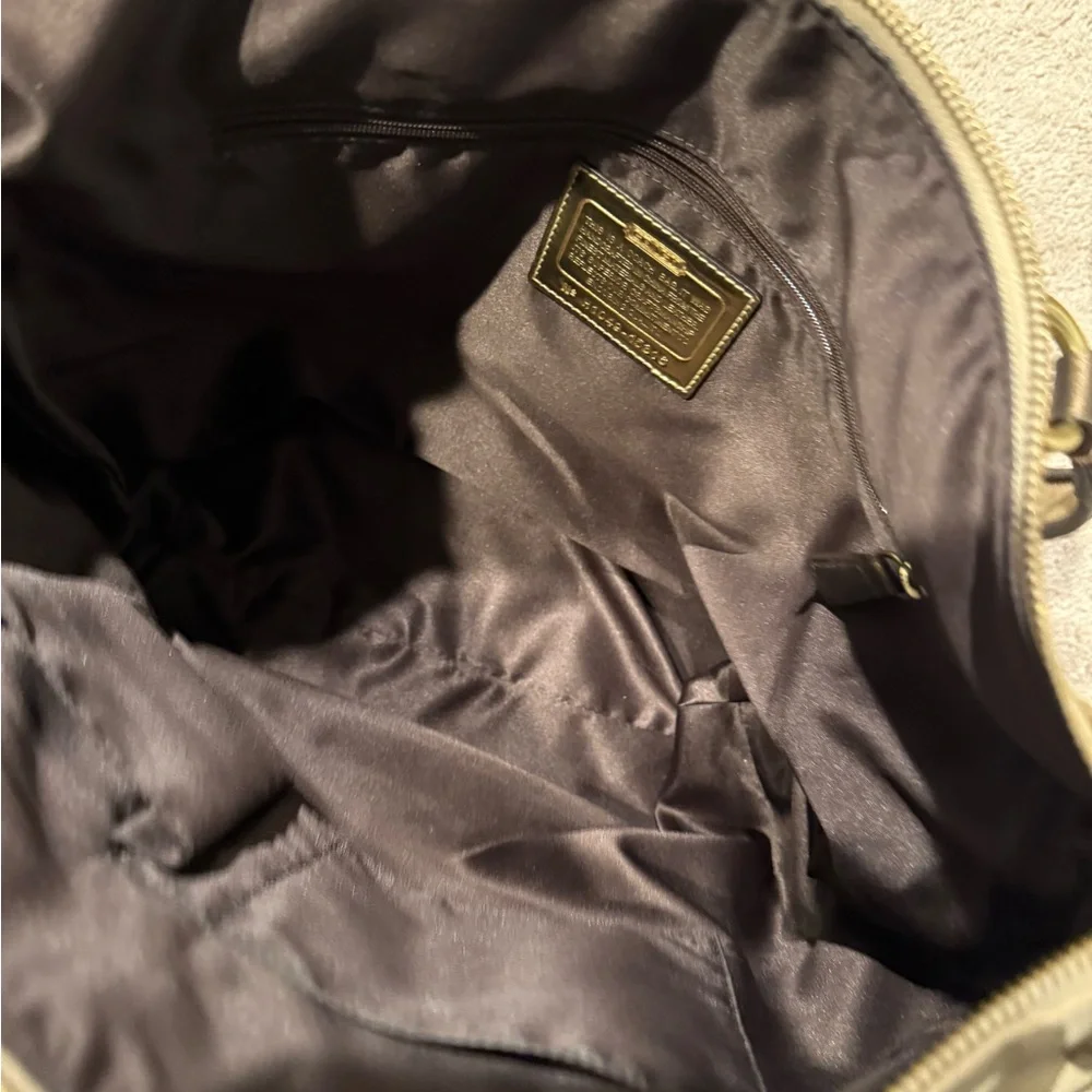 Coach Beige Signature Shoulder Bag - Picture 3 of 4